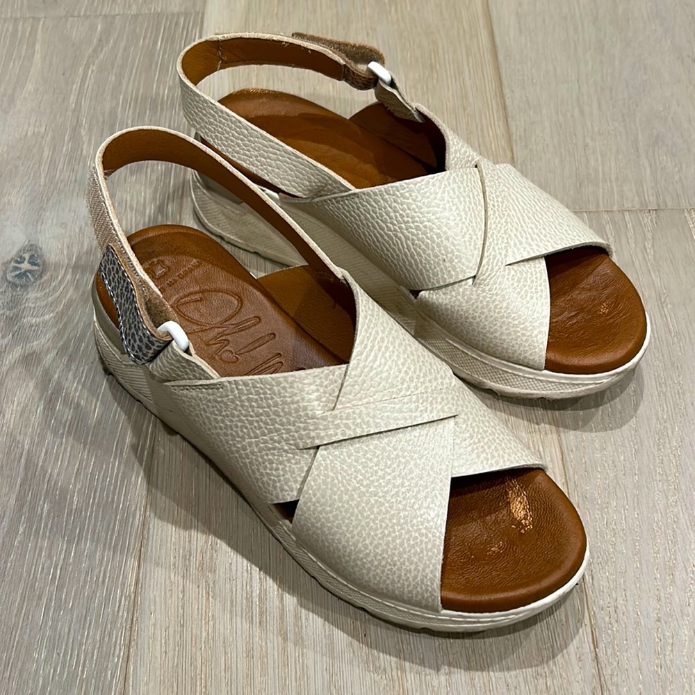 Womens cream sandals 38